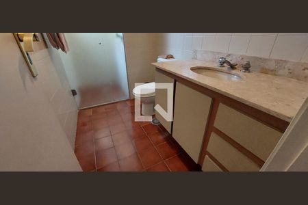 Apartamento à venda com 138m², 2 quartos e 3 vagasBanheiro 