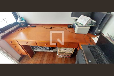 Apartamento à venda com 138m², 2 quartos e 3 vagasEscritório