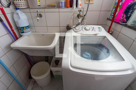 Apartamento à venda com 52m², 2 quartos e 1 vaga Apartamento à venda com 52m², 2 quartos e 1 vagaÁrea de serviço