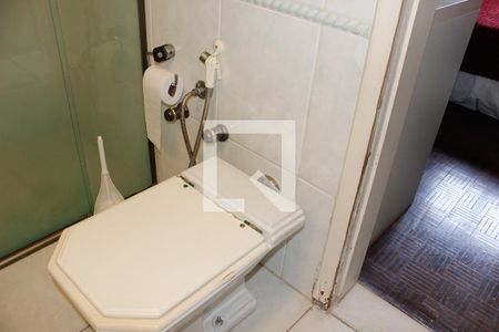 Casa à venda com 400m², 4 quartos e 3 vagas Casa à venda com 400m², 4 quartos e 3 vagasBanheiro suite 03