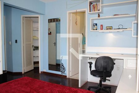 Casa à venda com 400m², 4 quartos e 3 vagas Casa à venda com 400m², 4 quartos e 3 vagasSuite 03