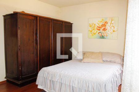 Casa à venda com 400m², 4 quartos e 3 vagas Casa à venda com 400m², 4 quartos e 3 vagasSuite 04