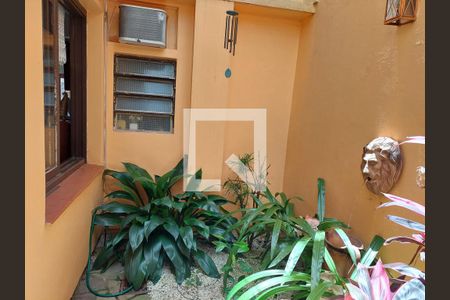 Casa à venda com 400m², 4 quartos e 3 vagas Casa à venda com 400m², 4 quartos e 3 vagasJardim de inverno