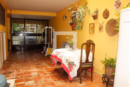 Casa à venda com 400m², 4 quartos e 3 vagas Casa à venda com 400m², 4 quartos e 3 vagasGaragem