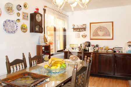 Casa à venda com 400m², 4 quartos e 3 vagas Casa à venda com 400m², 4 quartos e 3 vagasCopa