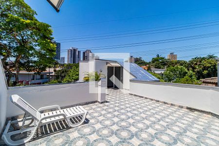 Casa à venda com 510m², 4 quartos e 4 vagas Casa à venda com 510m², 4 quartos e 4 vagasÁrea externa superior