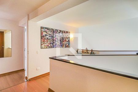 Casa à venda com 510m², 4 quartos e 4 vagas Casa à venda com 510m², 4 quartos e 4 vagasCorredor