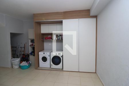 Casa de condomínio à venda com 130m², 3 quartos e 2 vagasÁrea de Serviço