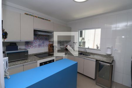 Casa de condomínio à venda com 130m², 3 quartos e 2 vagasCozinha