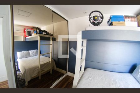 Apartamento à venda com 171m², 2 quartos e 3 vagas Apartamento à venda com 171m², 2 quartos e 3 vagasSuíte 1