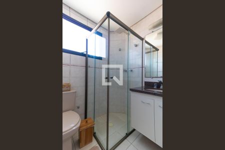 Apartamento à venda com 156m², 4 quartos e 3 vagas Apartamento à venda com 156m², 4 quartos e 3 vagasBanheiro da Suíte 01