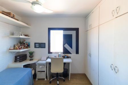Apartamento à venda com 156m², 4 quartos e 3 vagas Apartamento à venda com 156m², 4 quartos e 3 vagasQuarto 02