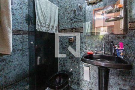 Casa à venda com 300m², 3 quartos e 4 vagasBanheiro da Suíte