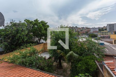 Casa à venda com 300m², 3 quartos e 4 vagasVista