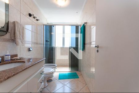 Apartamento à venda com 117m², 3 quartos e 1 vaga Apartamento à venda com 117m², 3 quartos e 1 vagaBanheiro 2