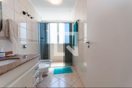 Apartamento à venda com 117m², 3 quartos e 1 vaga Apartamento à venda com 117m², 3 quartos e 1 vagaBanheiro 2