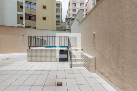 Apartamento à venda com 340m², 4 quartos e 4 vagas Apartamento à venda com 340m², 4 quartos e 4 vagasPiscina