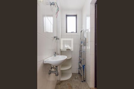 Apartamento à venda com 340m², 4 quartos e 4 vagas Apartamento à venda com 340m², 4 quartos e 4 vagasBanheiro de serviço