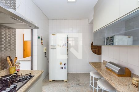 Apartamento à venda com 340m², 4 quartos e 4 vagas Apartamento à venda com 340m², 4 quartos e 4 vagasCozinha