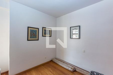 Apartamento à venda com 340m², 4 quartos e 4 vagas Apartamento à venda com 340m², 4 quartos e 4 vagasQuarto 3