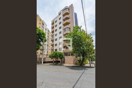 Apartamento à venda com 340m², 4 quartos e 4 vagas Apartamento à venda com 340m², 4 quartos e 4 vagasFachada