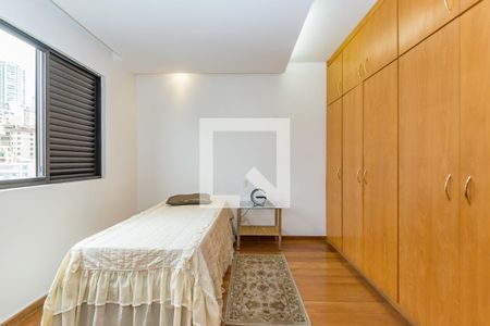 Apartamento à venda com 340m², 4 quartos e 4 vagas Apartamento à venda com 340m², 4 quartos e 4 vagasQuarto 2
