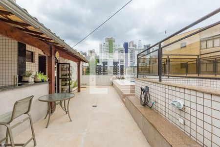 Apartamento à venda com 340m², 4 quartos e 4 vagas Apartamento à venda com 340m², 4 quartos e 4 vagasVaranda