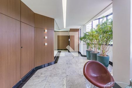 Apartamento à venda com 340m², 4 quartos e 4 vagas Apartamento à venda com 340m², 4 quartos e 4 vagasHall de entrada