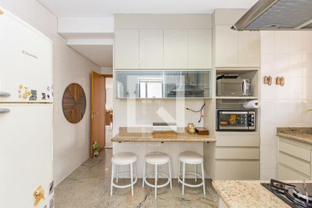 Apartamento à venda com 340m², 4 quartos e 4 vagas Apartamento à venda com 340m², 4 quartos e 4 vagasCozinha