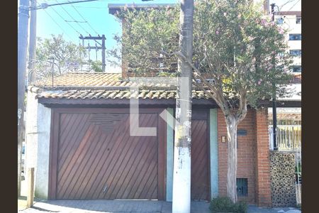 Casa à venda com 190m², 3 quartos e 2 vagas Casa à venda com 190m², 3 quartos e 2 vagasFachada da casa