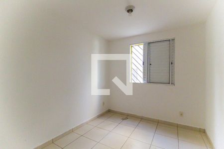 Quarto 2 de apartamento para alugar com 2 quartos, 48m² em Vila Carmosina, São Paulo