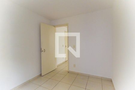 Quarto 2 de apartamento para alugar com 2 quartos, 48m² em Vila Carmosina, São Paulo
