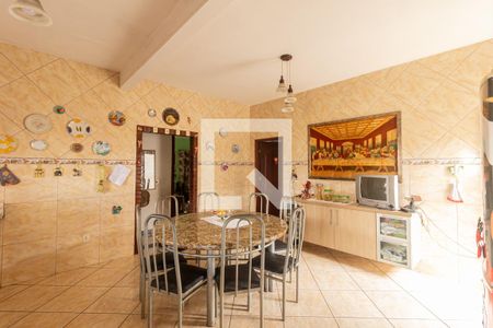 Casa para alugar com 256m², 2 quartos e 4 vagas Casa para alugar com 256m², 2 quartos e 4 vagasCozinha