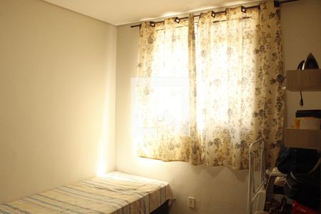 Quarto Solteiro de apartamento à venda com 2 quartos, 46m² em Bom Jesus, Contagem