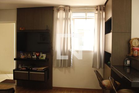 Sala de apartamento à venda com 2 quartos, 46m² em Bom Jesus, Contagem
