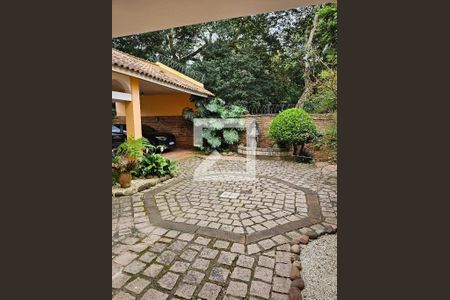 Casa à venda com 580m², 4 quartos e 5 vagas Casa à venda com 580m², 4 quartos e 5 vagasGaragem