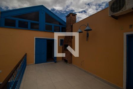 Casa à venda com 580m², 4 quartos e 5 vagas Casa à venda com 580m², 4 quartos e 5 vagasÁrea Externa