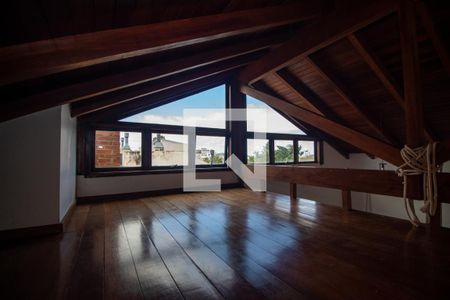 Casa à venda com 580m², 4 quartos e 5 vagas Casa à venda com 580m², 4 quartos e 5 vagasÁrea comum