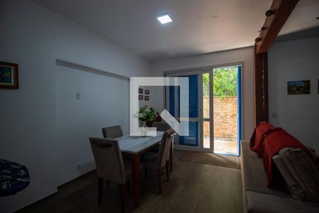 Casa à venda com 580m², 4 quartos e 5 vagas Casa à venda com 580m², 4 quartos e 5 vagasSala 2