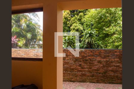 Casa à venda com 580m², 4 quartos e 5 vagas Casa à venda com 580m², 4 quartos e 5 vagasÁrea Externa