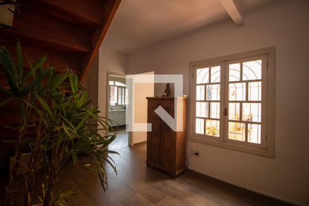 Casa à venda com 580m², 4 quartos e 5 vagas Casa à venda com 580m², 4 quartos e 5 vagasHall de acesso