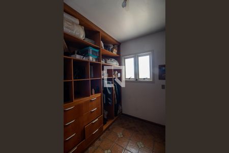 Casa à venda com 580m², 4 quartos e 5 vagas Casa à venda com 580m², 4 quartos e 5 vagasCloset