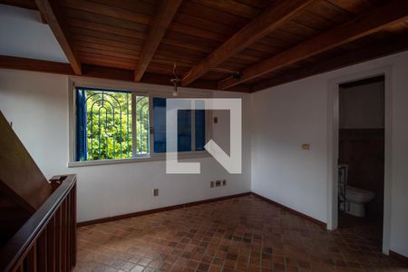 Casa à venda com 580m², 4 quartos e 5 vagas Casa à venda com 580m², 4 quartos e 5 vagasÁrea comum