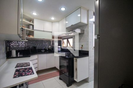 Apartamento à venda com 97m², 2 quartos e 2 vagasCozinha e Área de Serviço