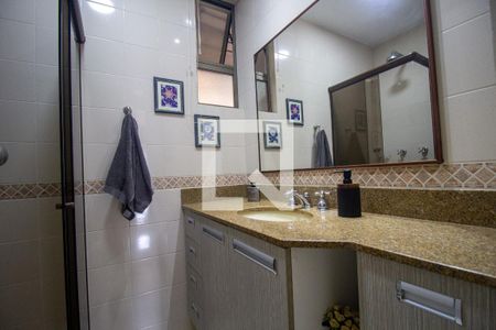 Apartamento à venda com 97m², 2 quartos e 2 vagasBanheiro Social