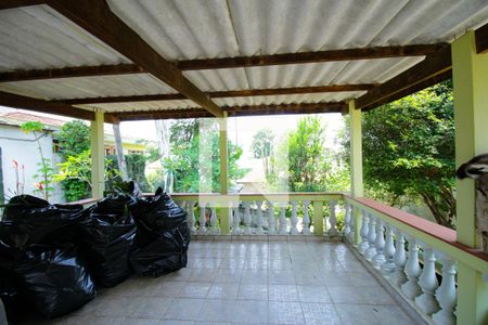 Casa à venda com 300m², 2 quartos e 2 vagas Casa à venda com 300m², 2 quartos e 2 vagasGaragem