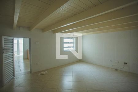 Casa à venda com 183m², 2 quartos e 1 vaga Casa à venda com 183m², 2 quartos e 1 vagaPorão