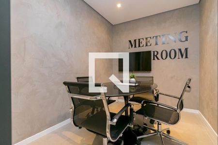 Studio à venda com 26m², 1 quarto e sem vaga Studio à venda com 26m², 1 quarto e sem vagaMeeting Room