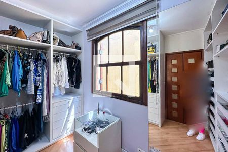 Casa à venda com 171m², 3 quartos e 2 vagas Casa à venda com 171m², 3 quartos e 2 vagasCloset