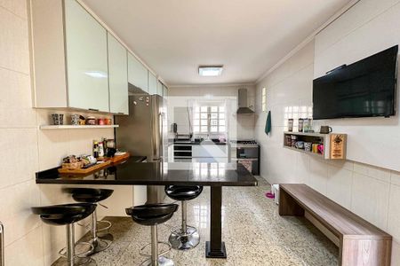 Casa à venda com 171m², 3 quartos e 2 vagas Casa à venda com 171m², 3 quartos e 2 vagasCozinha